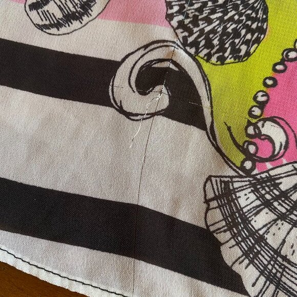 Bisou Bisou Sheer Tank Top Colorful Seashells and Seahorses - Size Medium - Picture 7 of 7